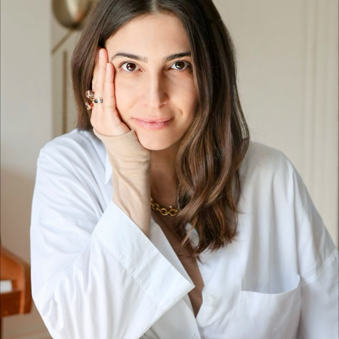 A portrait of parental and mental fitness coach Giulia Galli, contributor to Le Trente