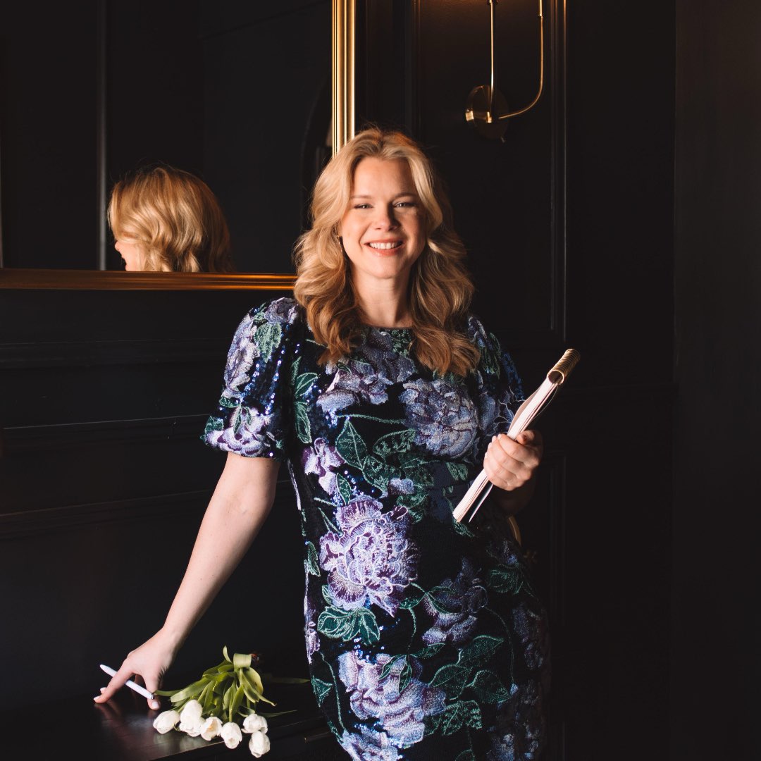 Author and writing coach, Paulette Perhach